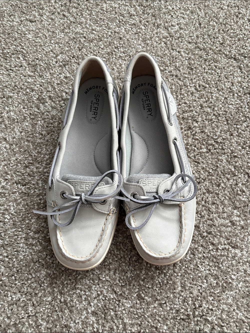 Sperry Women’s Cream and Light Gray Leather Boat Loafers